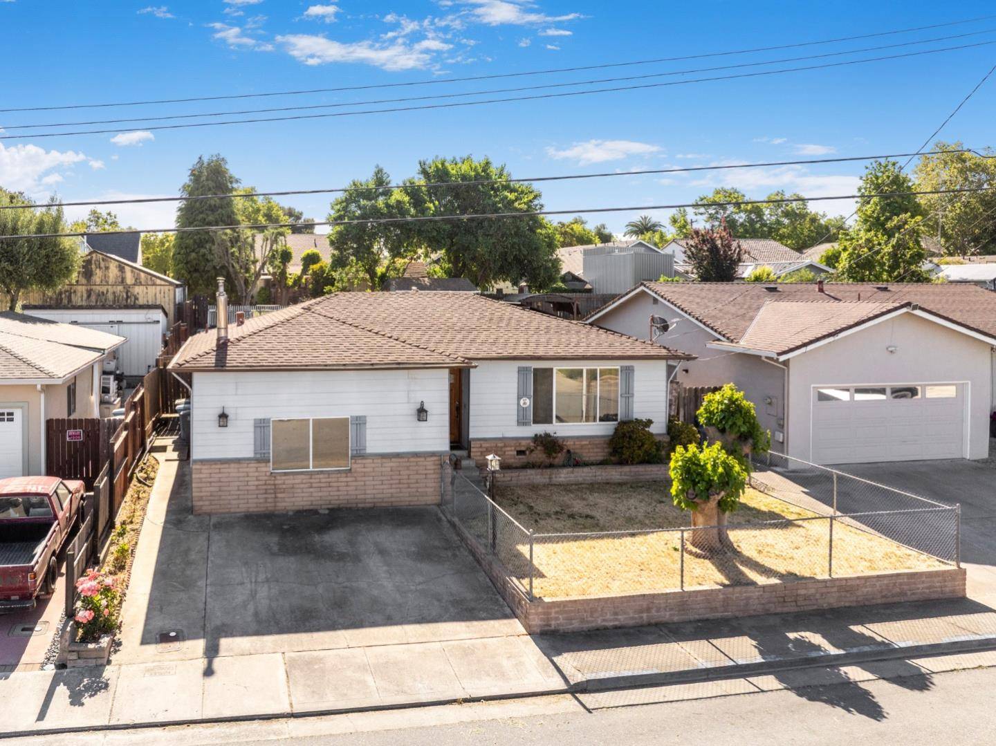 921 Suiter Street, Hollister, CA 95023