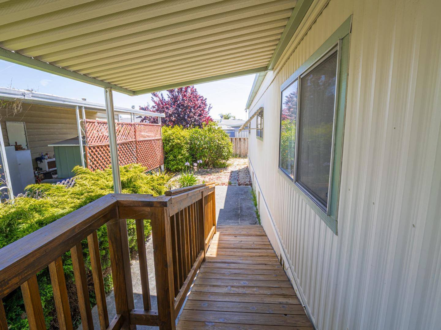 Santa Cruz, CA 95062,1555 Merrill Street #176