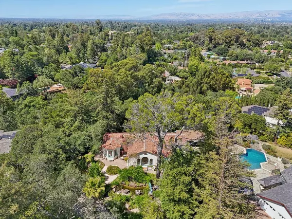 18211 Saratoga Los Gatos Road, Monte Sereno, CA 95030