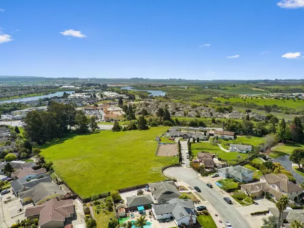 Watsonville, CA 95076,40 Eileen Street