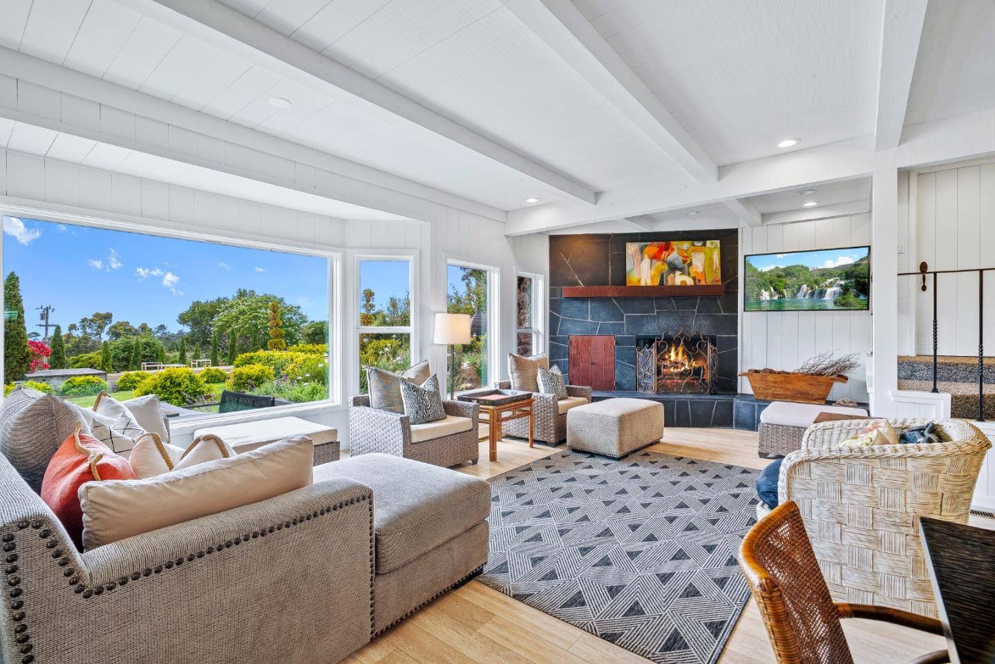 Carmel, CA 93923,25550 Rio Vista Drive