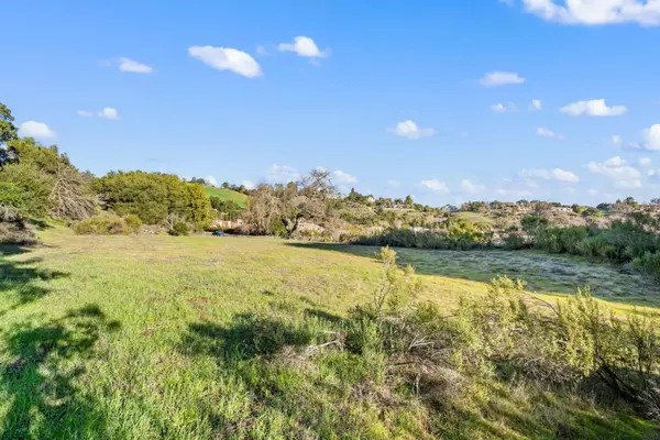 28120 Laura Court, Los Altos Hills, CA 94022