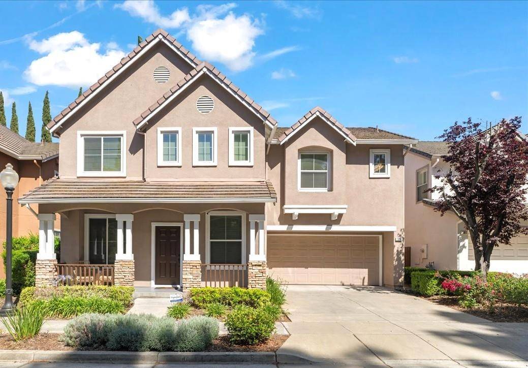 105 Estrada Drive, Mountain View, CA 94043