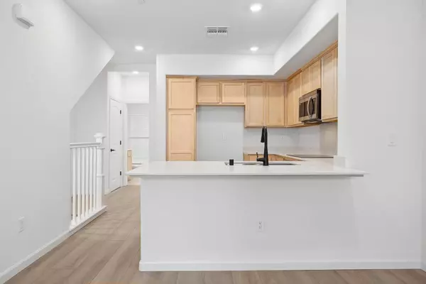 Castro Valley, CA 94546,3710 Scribe Way