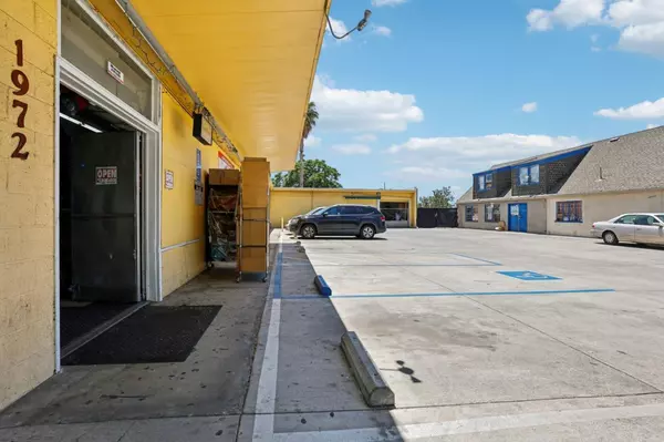 San Jose, CA 95116,1972 Alum Rock Avenue