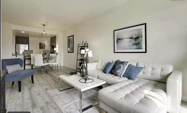 423 7th Street #208, Oakland, CA 94607