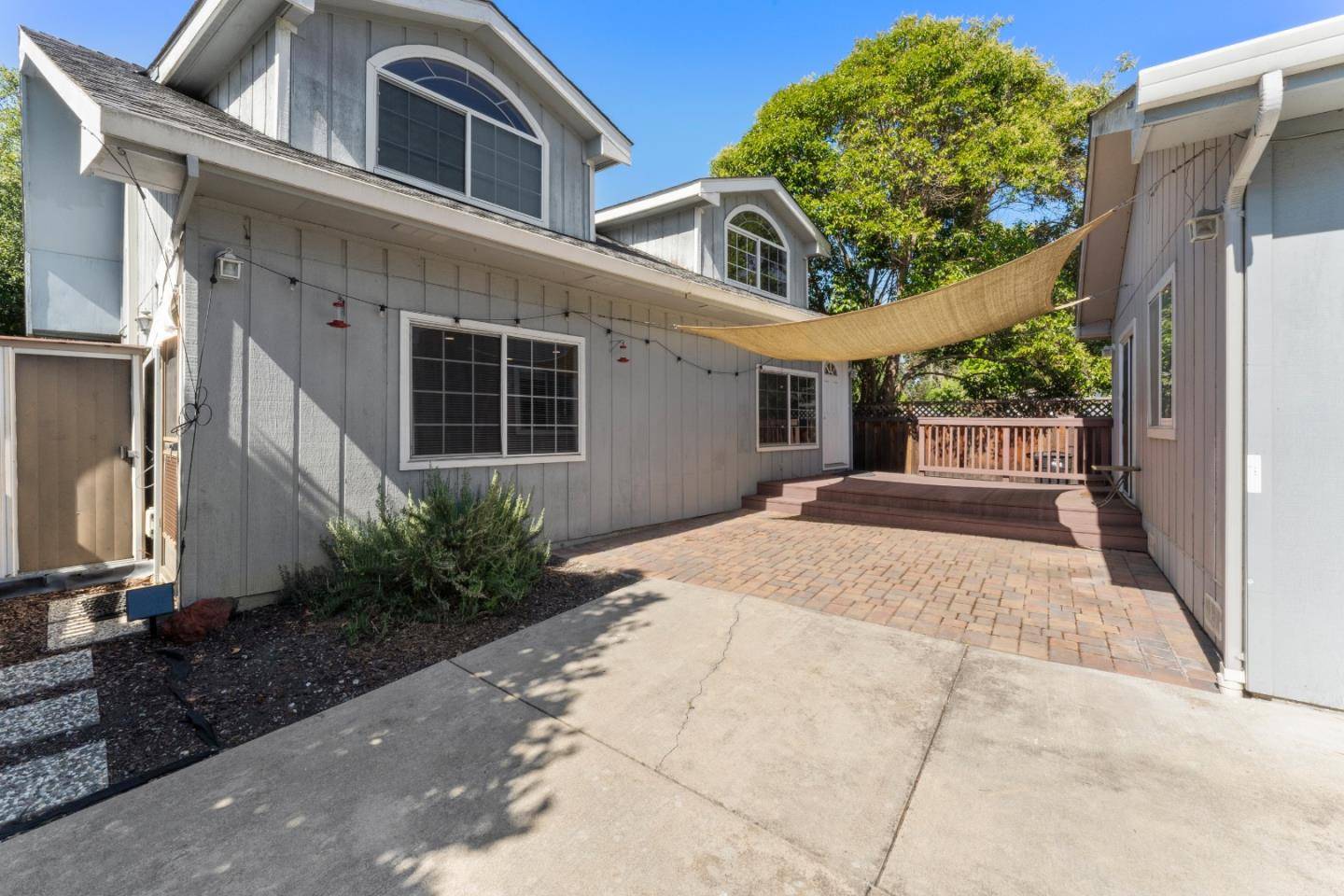 Menlo Park, CA 94025,4 Athlone Way