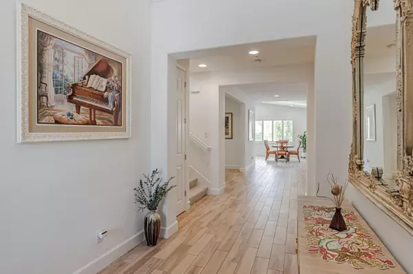 Gilroy, CA 95020,1188 Viognier Way