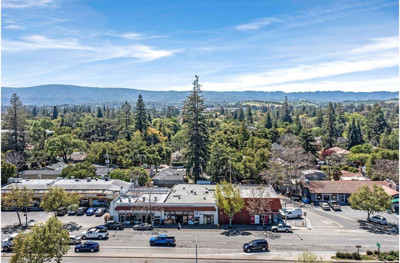 3876 El Camino Real, Palo Alto, CA 94306