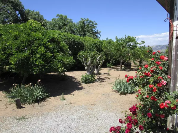 Gilroy, CA 95020,2025 Pacheco Pass Highway