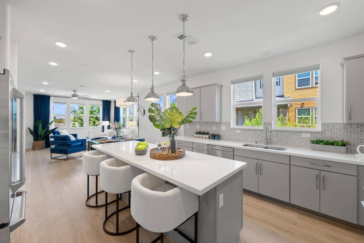 Sunnyvale, CA 94085,840 E Duane Avenue #10