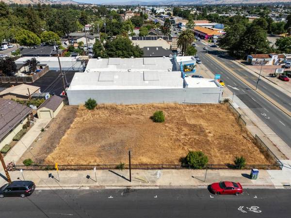7711 Monterey Street, Gilroy, CA 95020