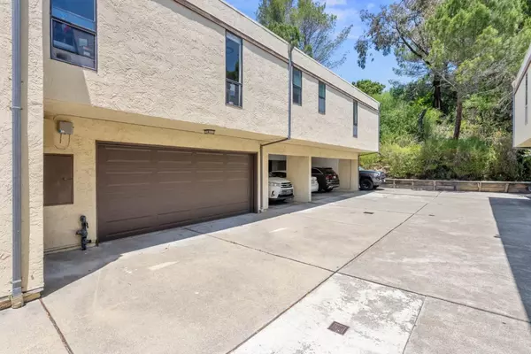 San Mateo, CA 94402,2005 Parrott Drive