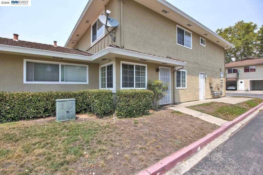 876 Gilchrist Drive #3, San Jose, CA 95133