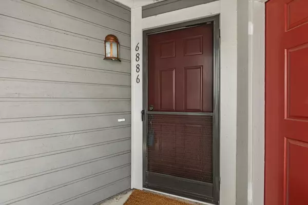 San Jose, CA 95129,6886 Chantel Court