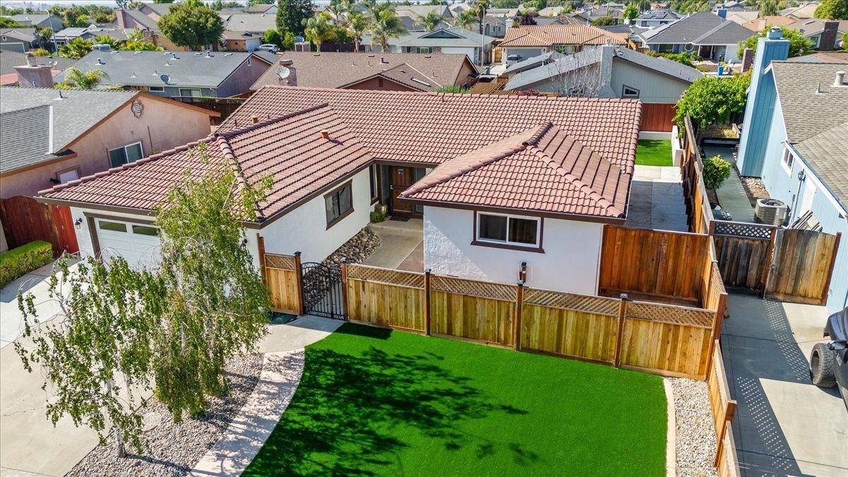 1640 Sunset Drive, Hollister, CA 95023