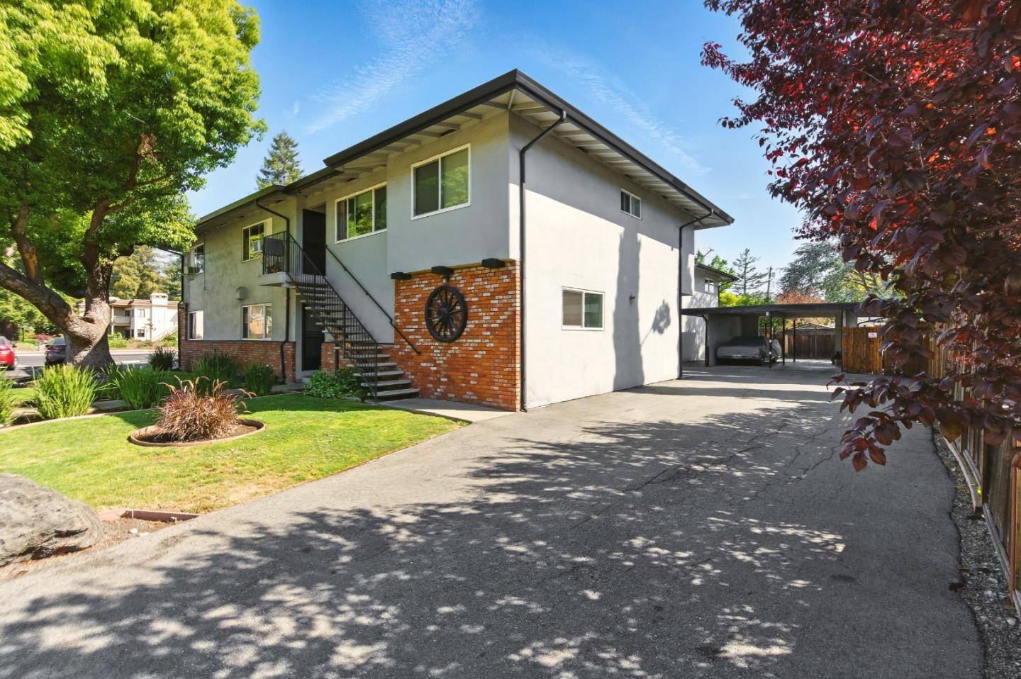 Redwood City, CA 94061,1255 Woodside Road