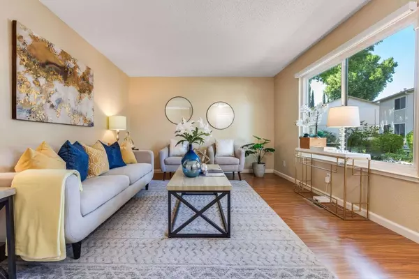 Pleasanton, CA 94588,3696 Woodbine Way
