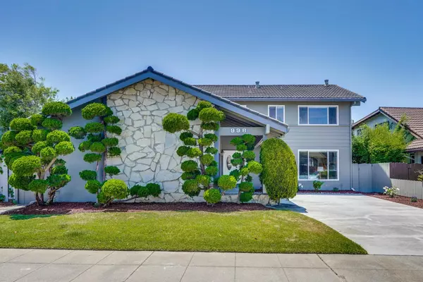 Foster City, CA 94404,998 Flying Fish Street