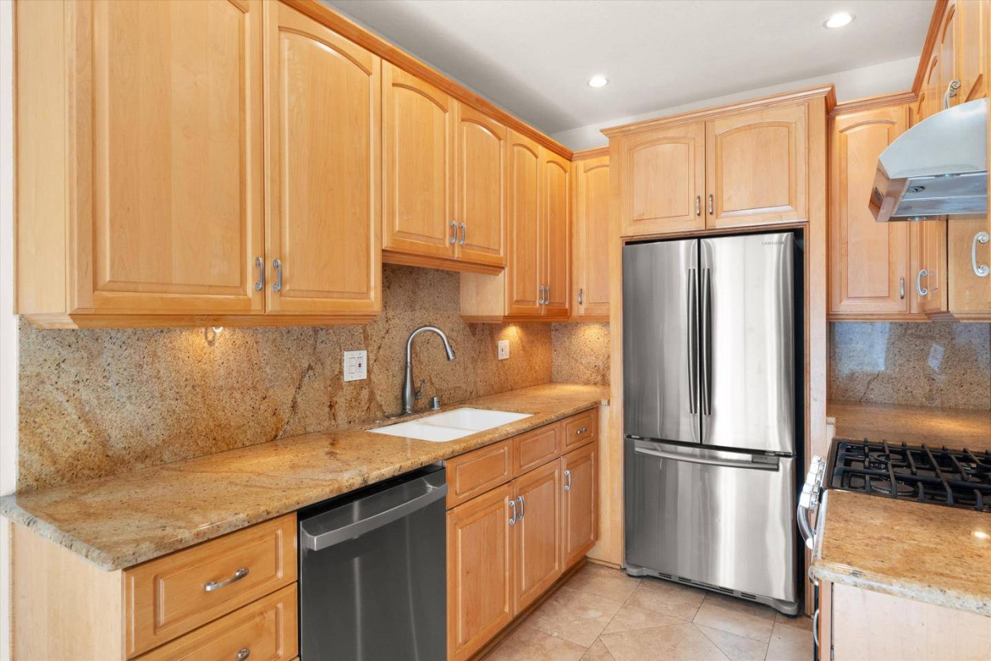 15153 Burbank Boulevard #1, Sherman Oaks, CA 91411
