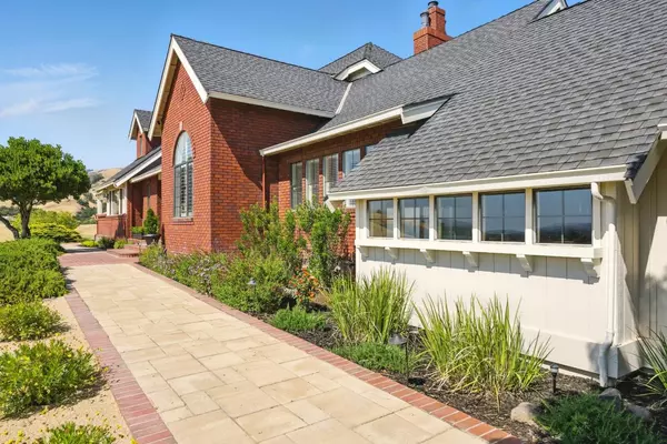 Gilroy, CA 95020,2525 Bridle Path Drive