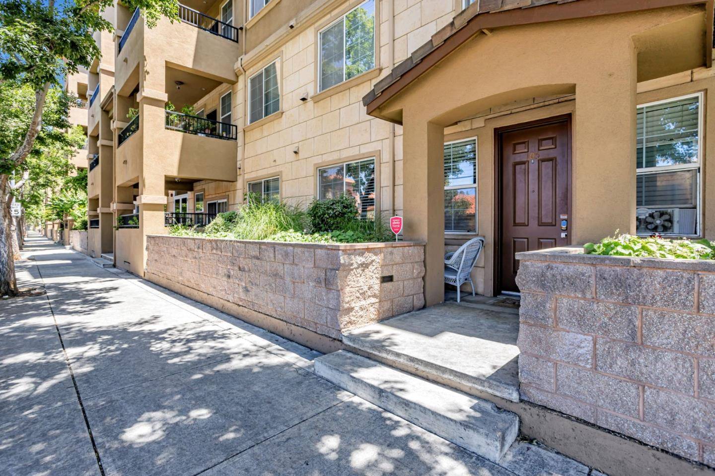 San Jose, CA 95116,88 N Jackson Avenue #105