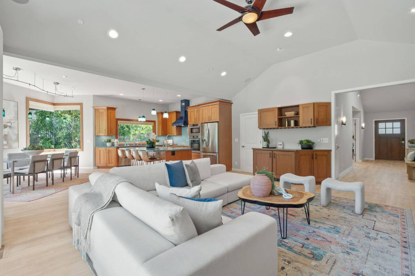 Mountain View, CA 94040,989 Lane Avenue