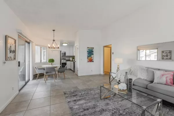 Hayward, CA 94544,32 Astrida Drive #2