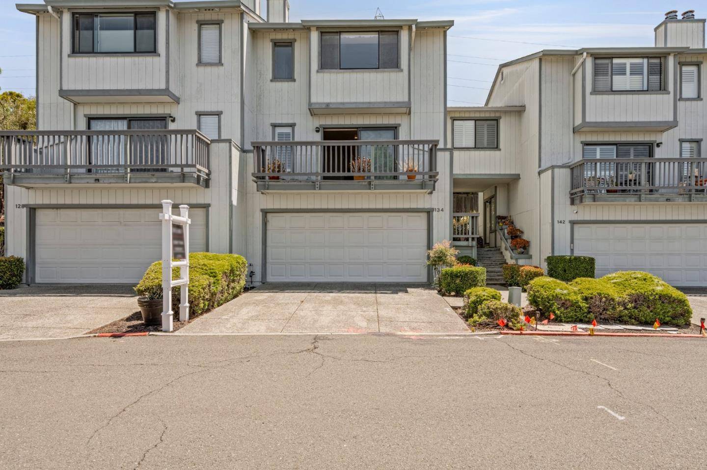Vallejo, CA 94591,134 Nashville Lane