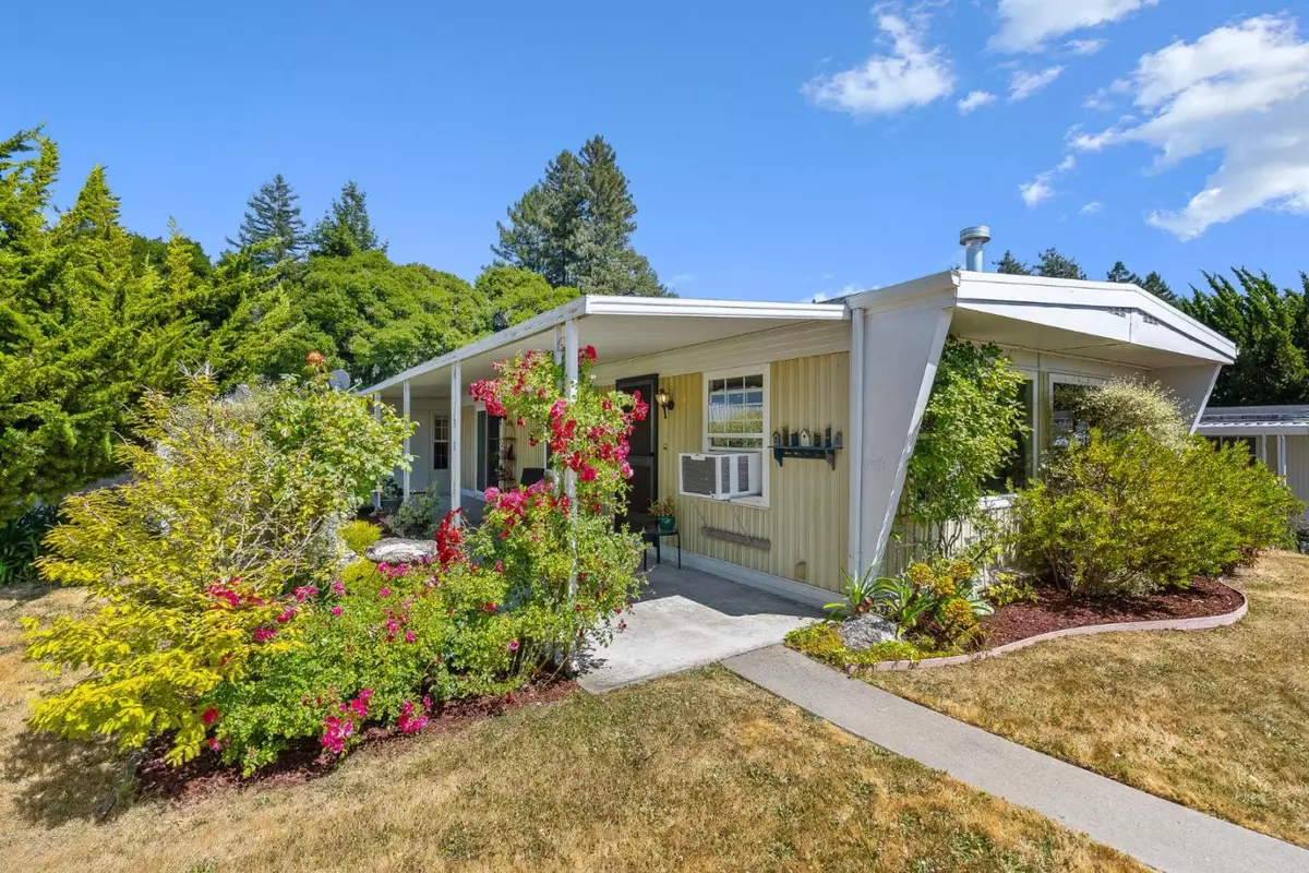 Aptos, CA 95003,15 Oak Shadows Lane #15