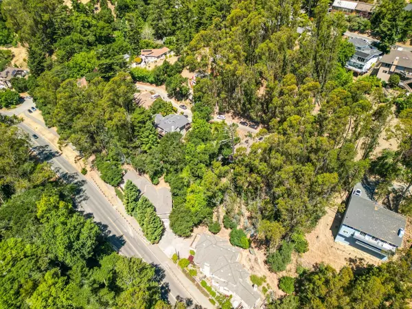 Oakland, CA 94611,7220 Woodrow Drive