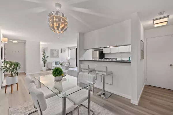 South San Francisco, CA 94080,1 Appian Way #715-11