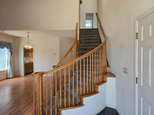 Salinas, CA 93906,1204 Pickford Way