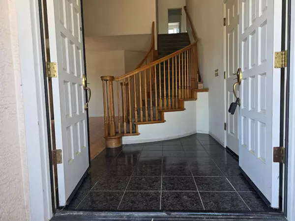 Salinas, CA 93906,1204 Pickford Way