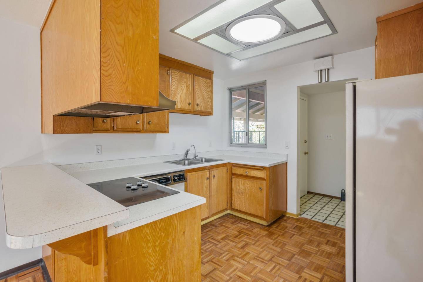 San Jose, CA 95121,2699 Loomis Drive