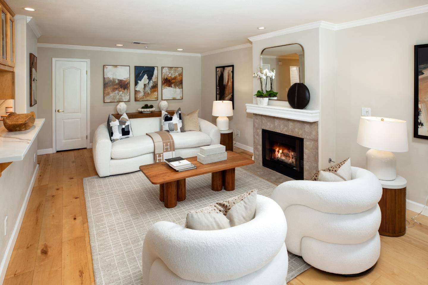Menlo Park, CA 94025,20 Willow Road #5