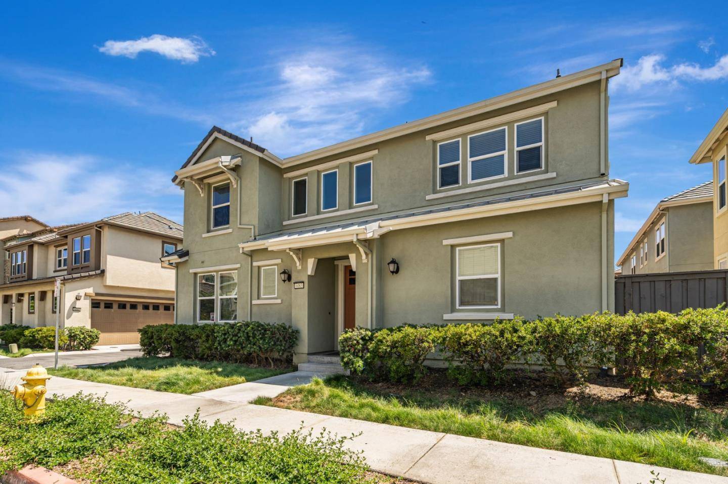 San Jose, CA 95123,6083 Golden Vista Drive