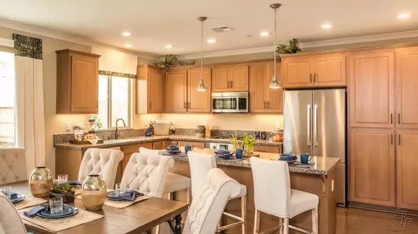 847 Emma Court #16-17, Hollister, CA 95023