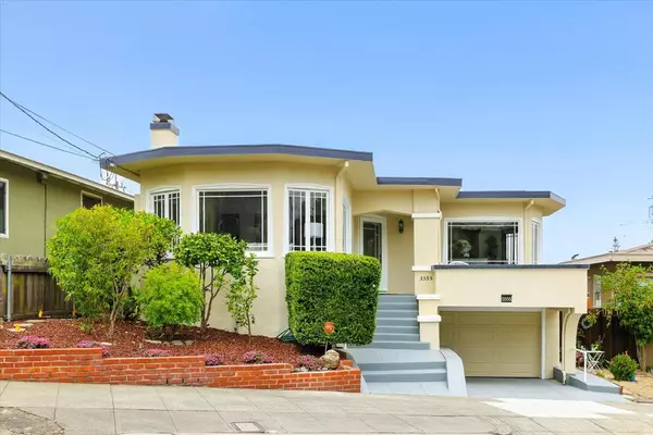 Oakland, CA 94618,5555 Carlton Street