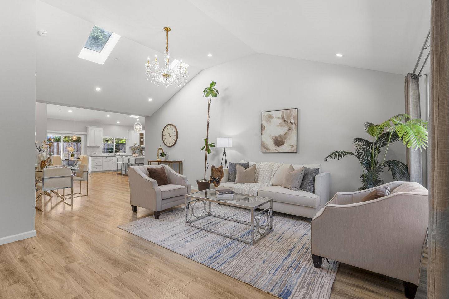 Sunnyvale, CA 94085,148 W Maude Avenue