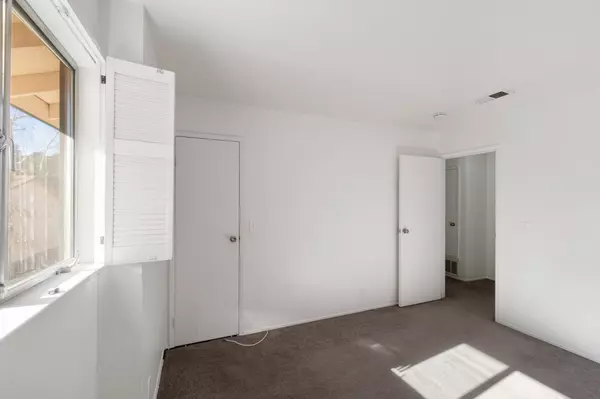 Pacifica, CA 94044,1358 Terra Nova Boulevard