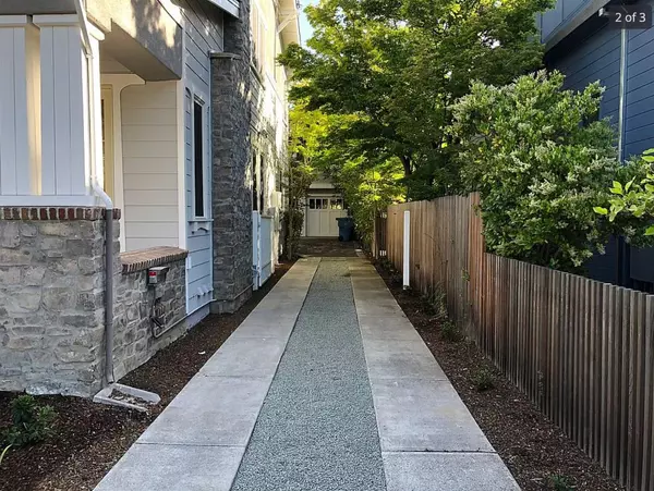 Palo Alto, CA 94301,927 Ramona