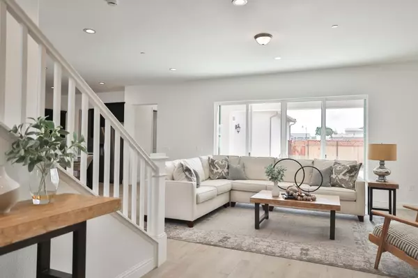 Marina, CA 93933,592 Santa Lucia Way