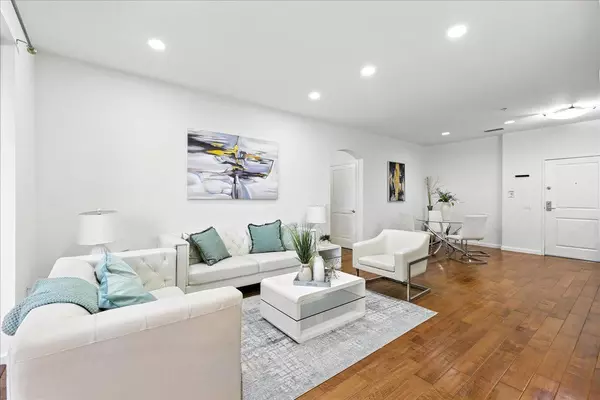 Cupertino, CA 95014,10745 N De Anza Boulevard #115