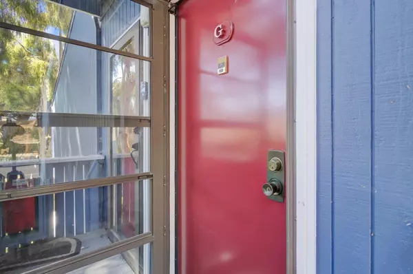 139 Piccadilly Place #G, San Bruno, CA 94066