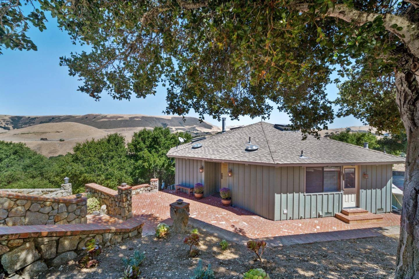 31420 Via La Naranga, Carmel Valley, CA 93924