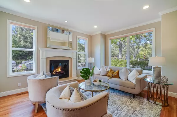 Palo Alto, CA 94301,184 Tennyson Avenue