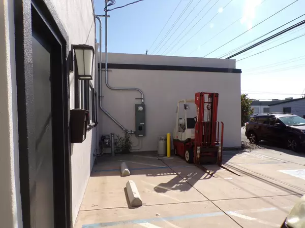 San Carlos, CA 94070,953 Washington Street