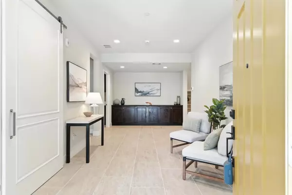 Richmond, CA 94801,19 Waterline Place