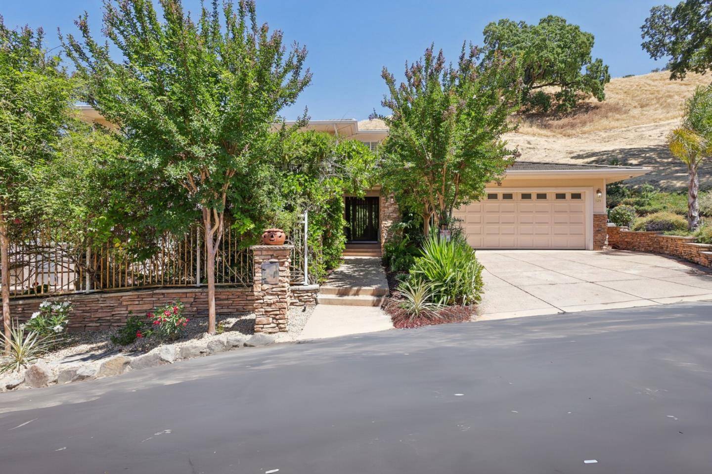 Alamo, CA 94507,125 Mystic Place
